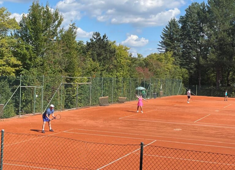 Doppelter Meisterjubel in Mixed-Runde